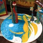 Piatto di ceramica di Montelupo Fiorentino colorata con gatti
