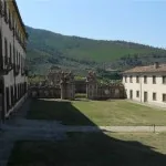 Certosa di Calci corte d'onore esterna