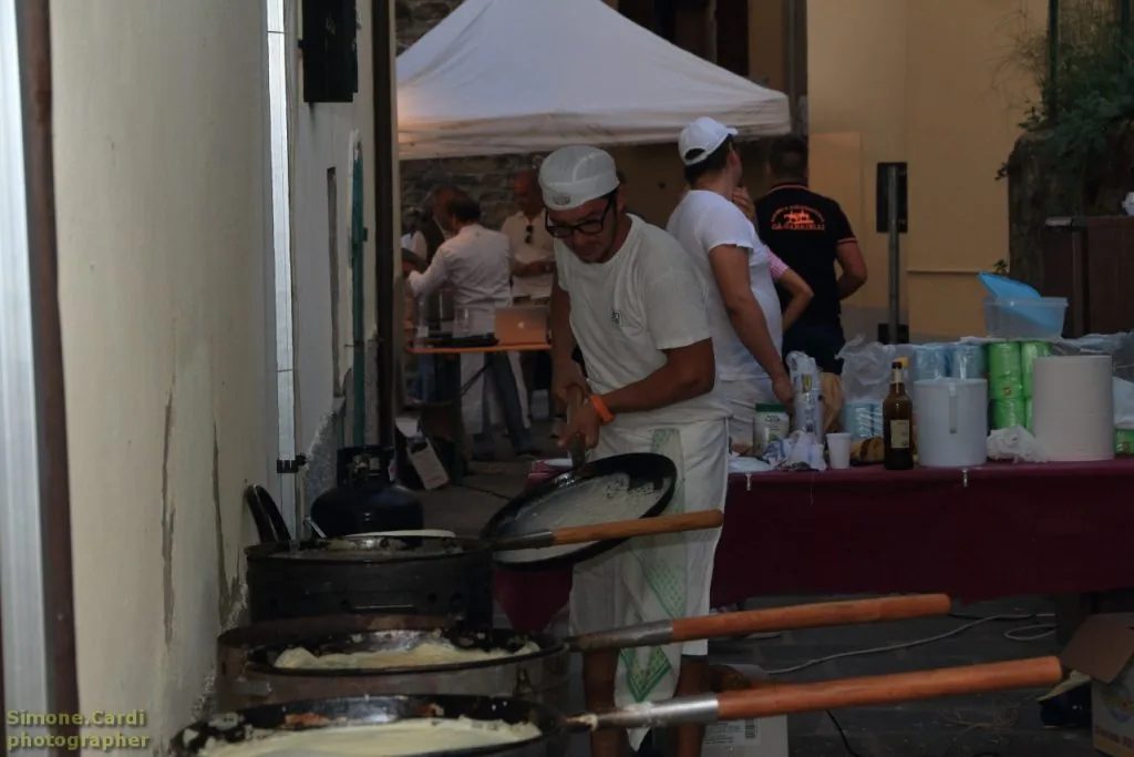 Vidiciatico Street Food borlenghi di Modena preparazione