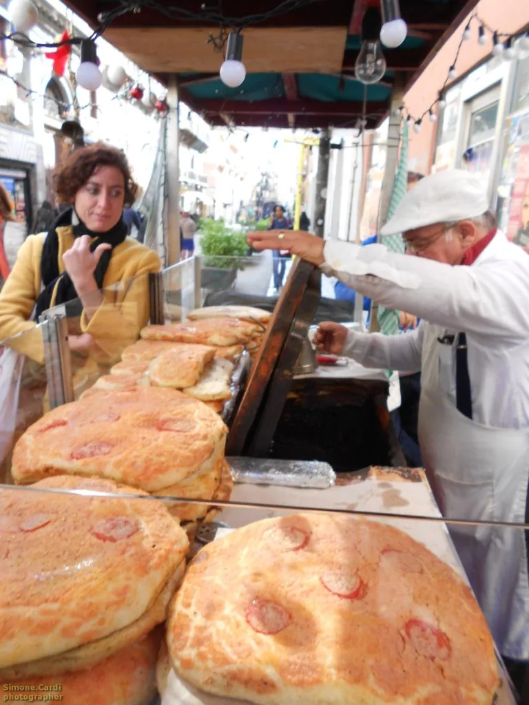 Sfincione Palermo Streat Naida Palermo
