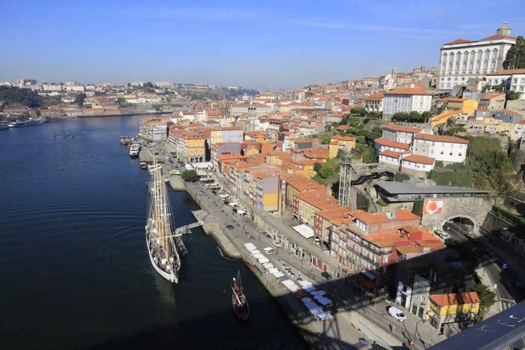 Ribeira di Oporto, Portogallo, dal ponte Luis I