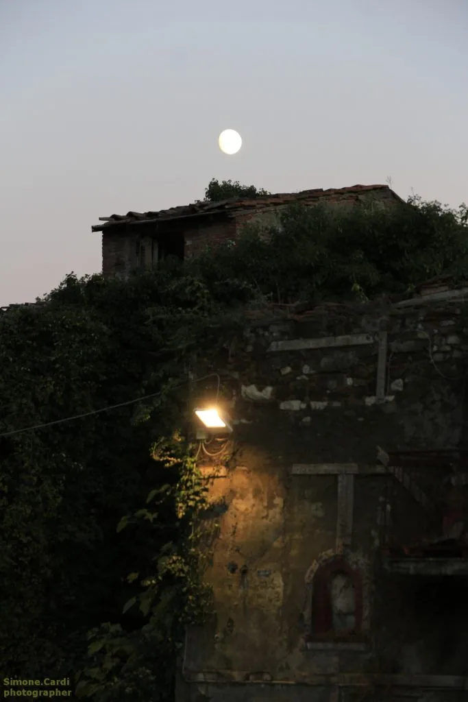 Castelnuovo dei Sabbioni scorcio serale