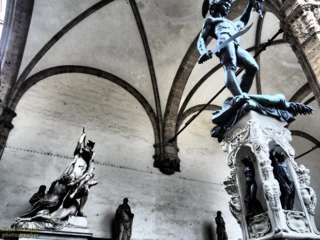 Loggia dei Lanzi Firenze, Perseo di Benvenuto Cellini