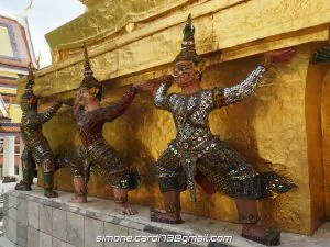 Thailandia, Bangkok - Palazzo Reale: particolare dei demoni guardiani