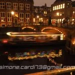 Paesi Bassi, Amsterdam, luci sul canale di sera
