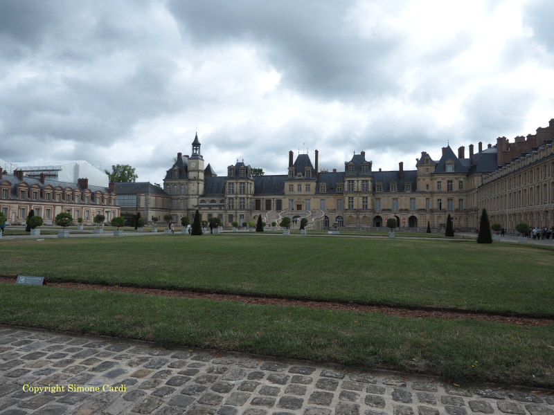 Castello di Fontainebleau in Francia: sosta durante il ritorno dal viaggio in camper a Parigi