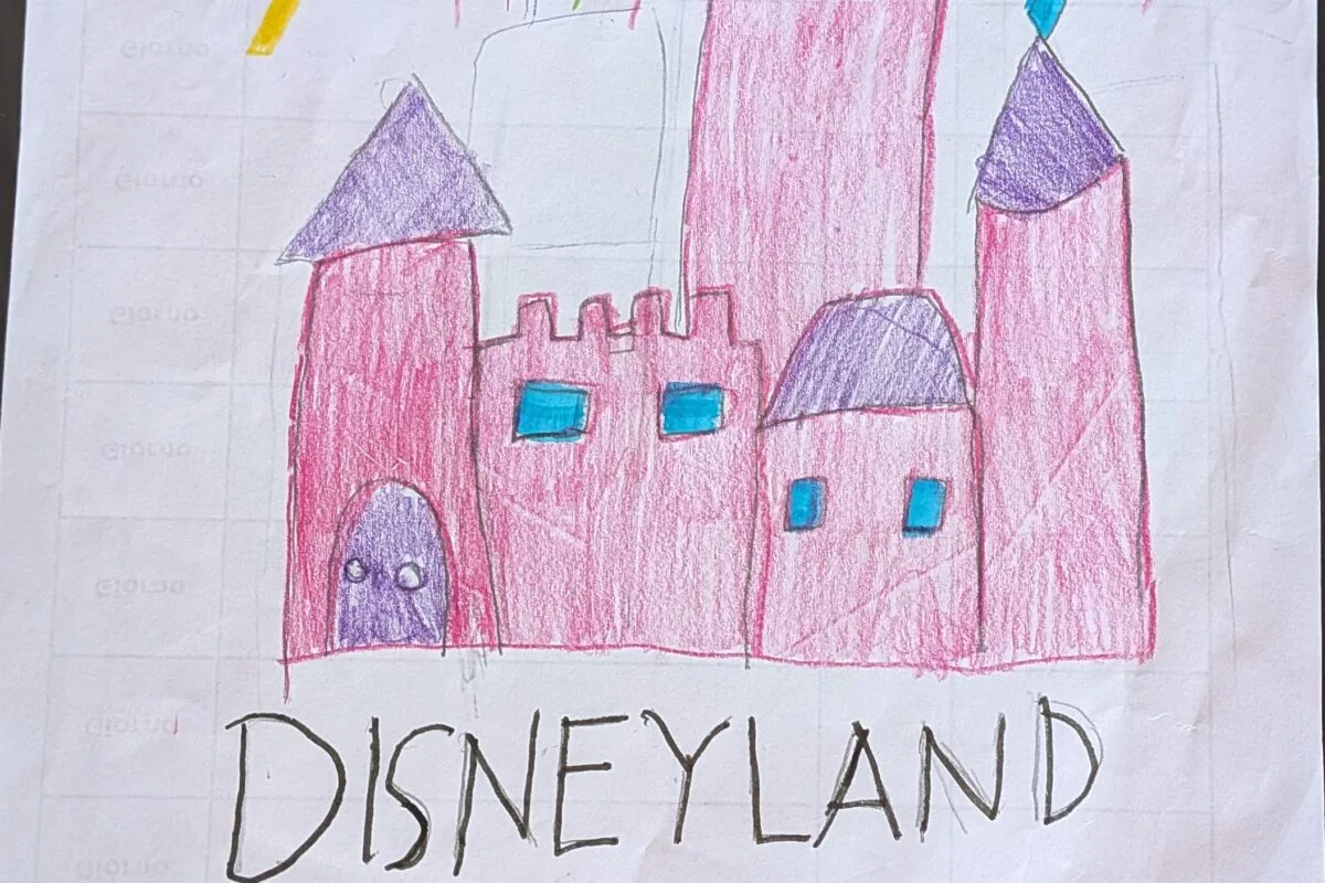 Viaggio Parigi in camper: illustrazione del Castello di Disneyland di Ines.
