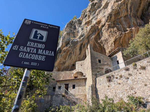 Eremo Santa Maria Giacobbe a Pale di Foligno.